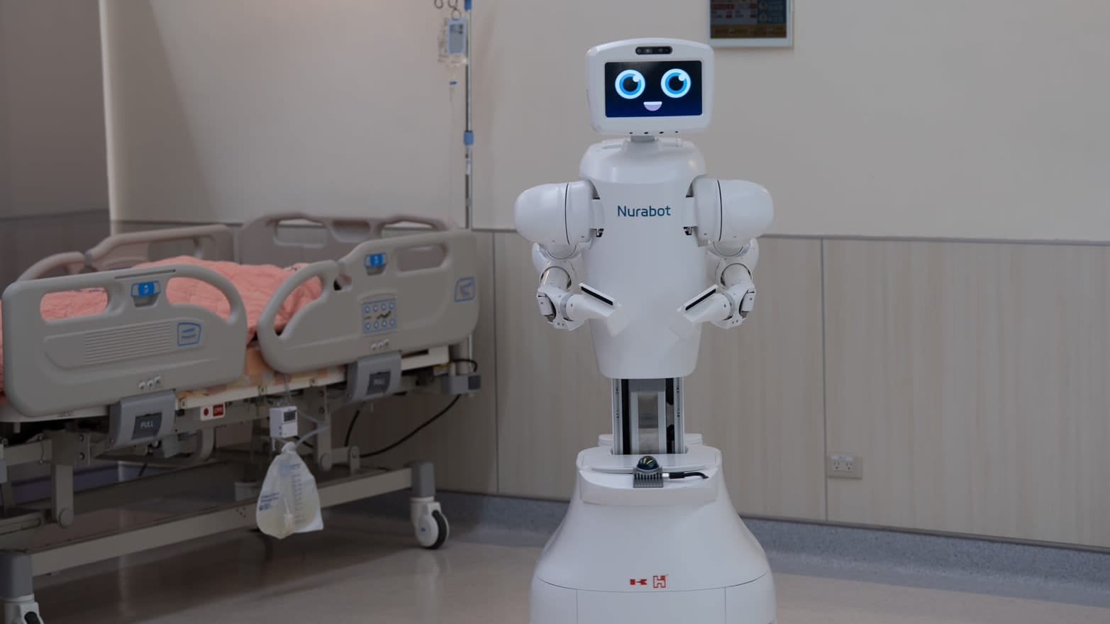 روبوت في مستشفى